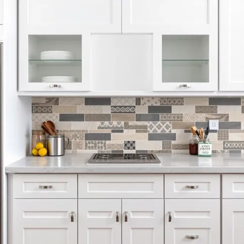 Jakie płytki do białych mebli kuchennych